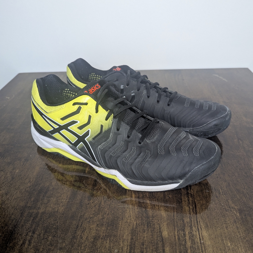 ASICS Men’s Black & Yellow Performance Tennis Shoes